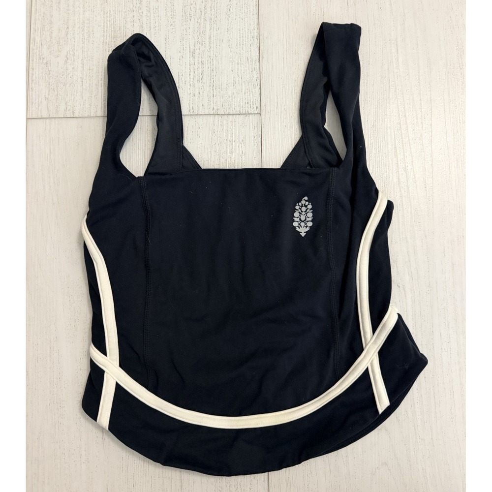 Free People Movement Sports Bra Crop Top Sz XS Black / White Piping - Logo